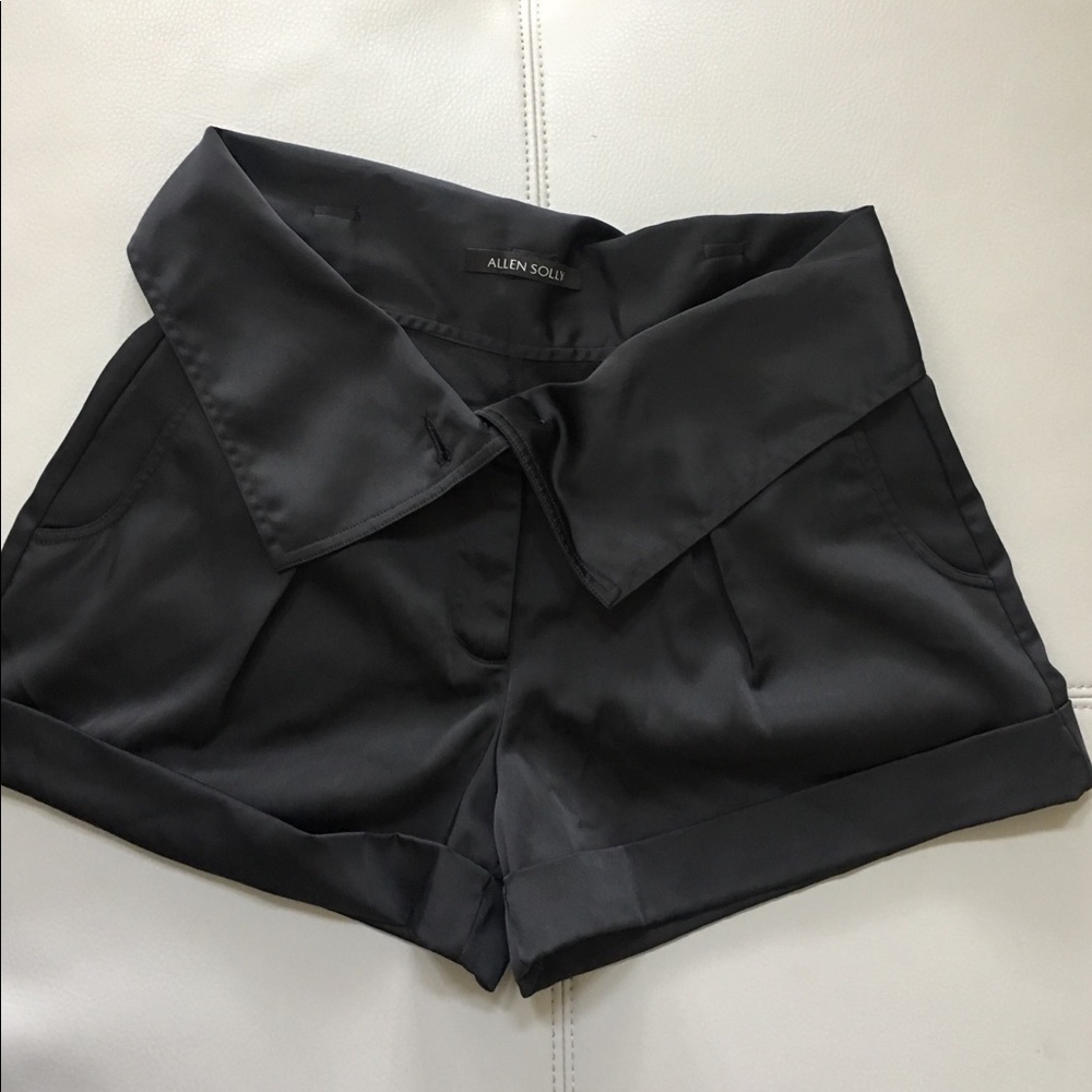 Shorts black